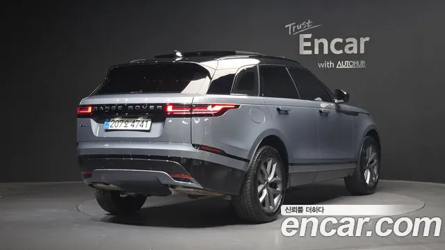 Land Rover Range Rover Velar 2025