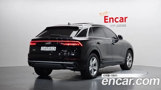 Audi Q8 2020