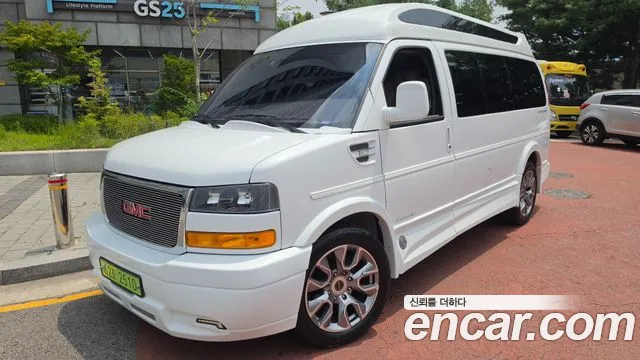 GMC Savana 2023