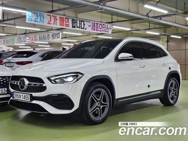 Mercedes-Benz GLA 2023