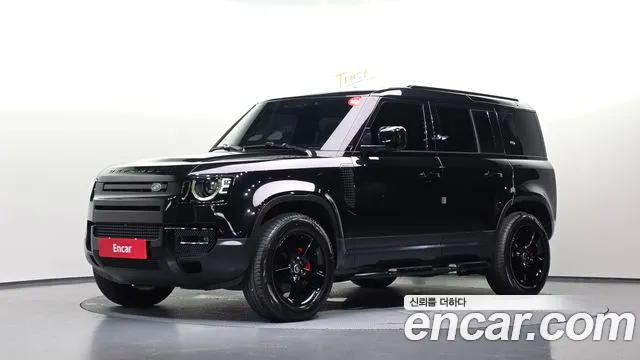 Land Rover Defender 2023