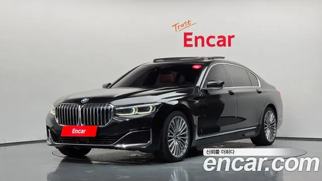 BMW 7 серии 2020