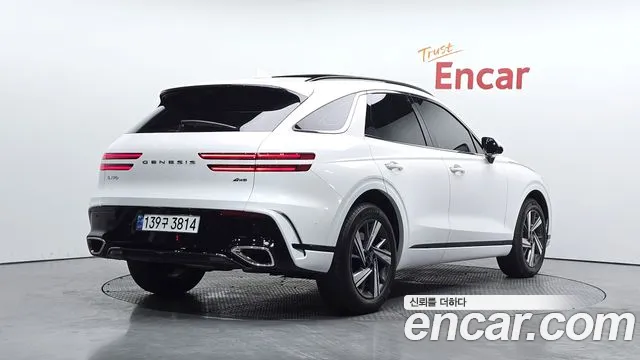 Genesis GV70 2025