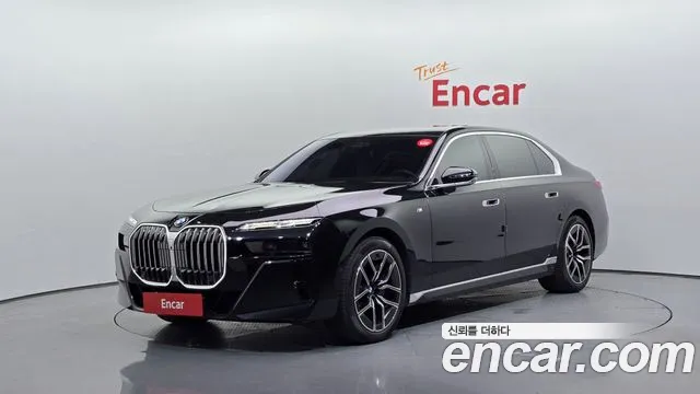 BMW 7 серии 2024
