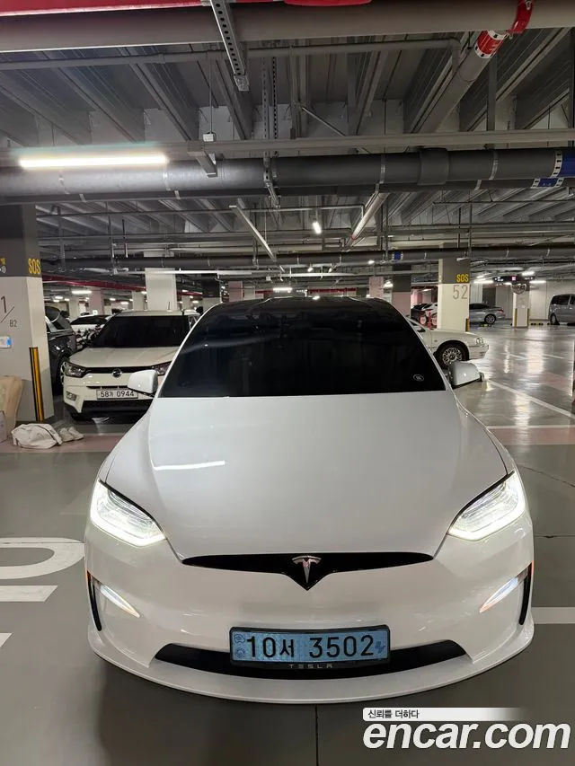 Tesla Model X 2023
