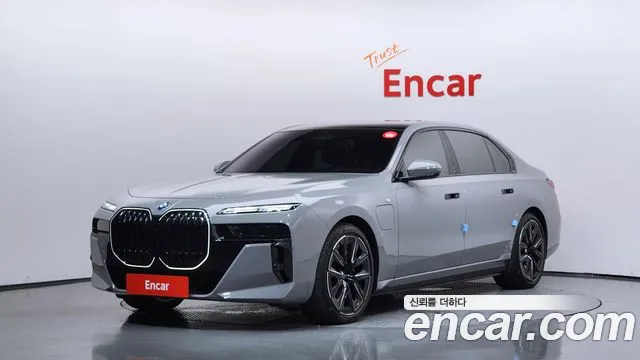 BMW 7 серии 2025