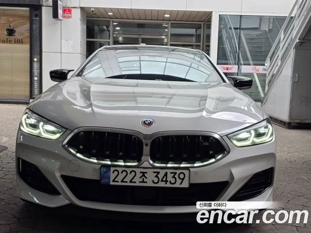 BMW 8 серии 2022