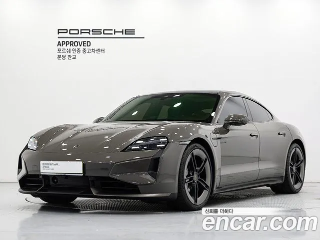Porsche Taycan 2025