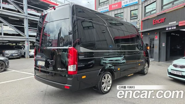 Hyundai Staria 2024