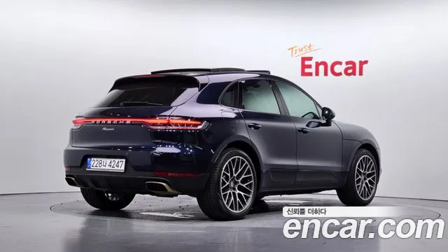 Porsche Macan 2021