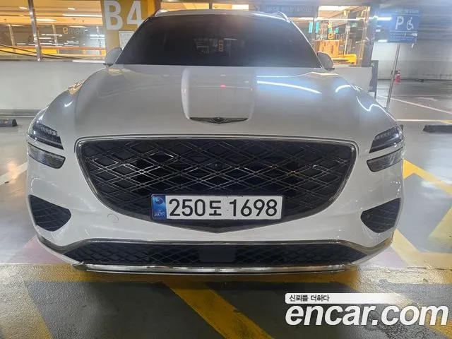 Genesis GV70 2025