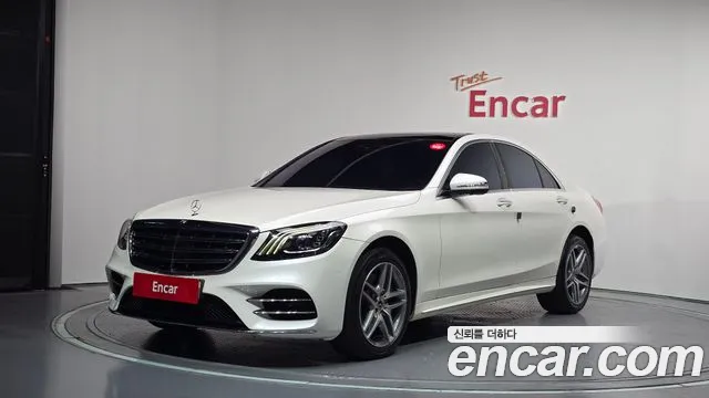 Mercedes-Benz S-Класс 2020
