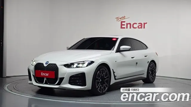 BMW i4 2025