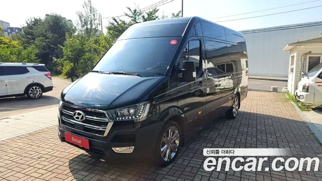 Hyundai Staria 2025