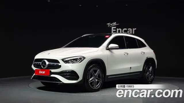 Mercedes-Benz GLA 2023