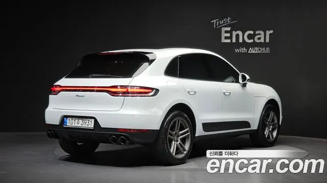 Porsche Macan 2021