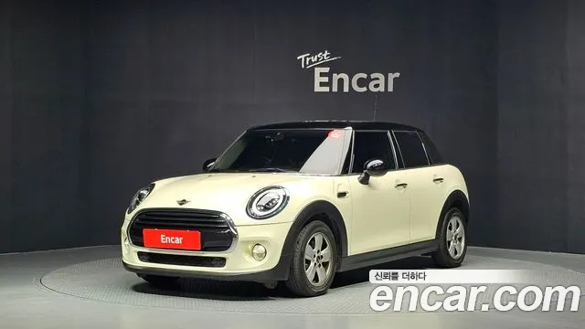 Mini Hatch 2019
