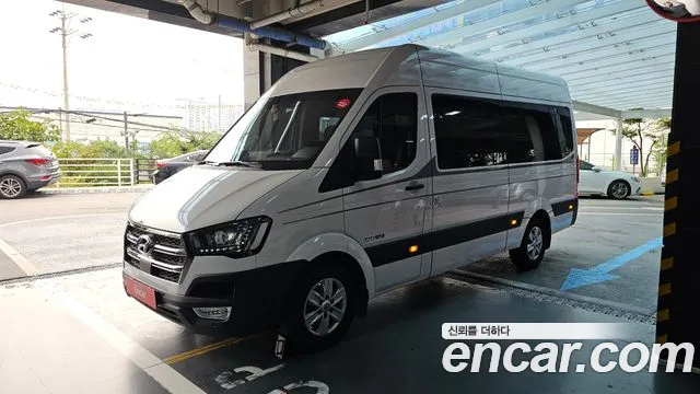 Hyundai Staria 2025