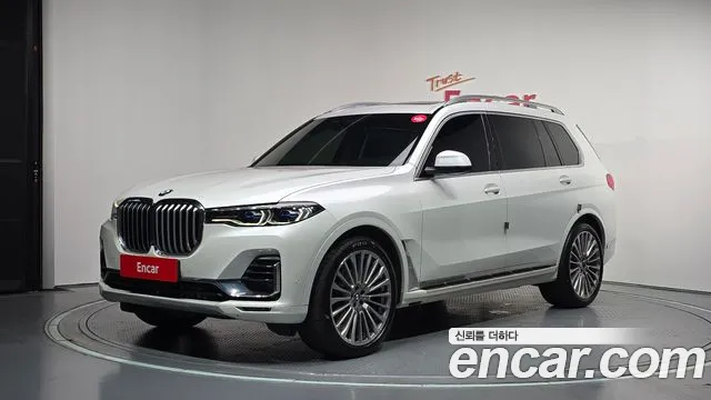 BMW X7 2021