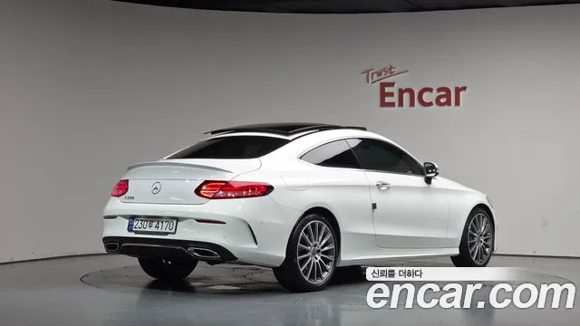 Mercedes-Benz C-Класс 2023