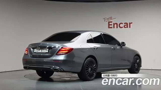Mercedes-Benz E-Класс 2019