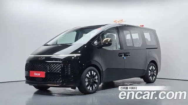 Hyundai Staria 2025