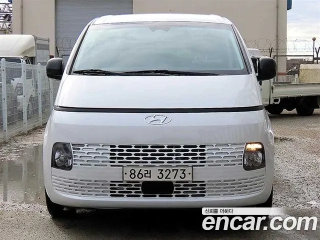 Hyundai Staria 2021