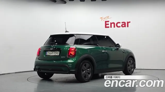 Mini Hatch 2021