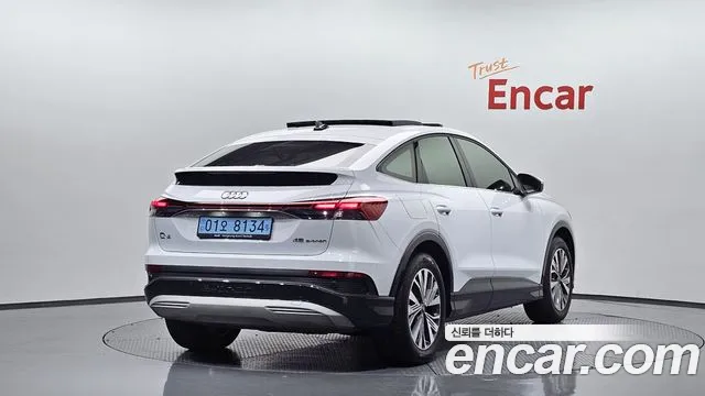 Audi Q4 e-tron 2025