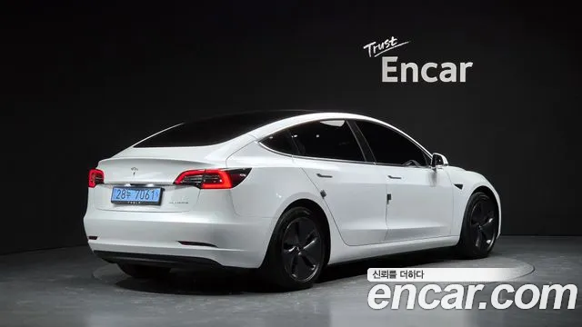 Tesla Model 3 2020