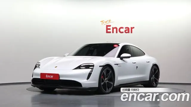 Porsche Taycan 2021