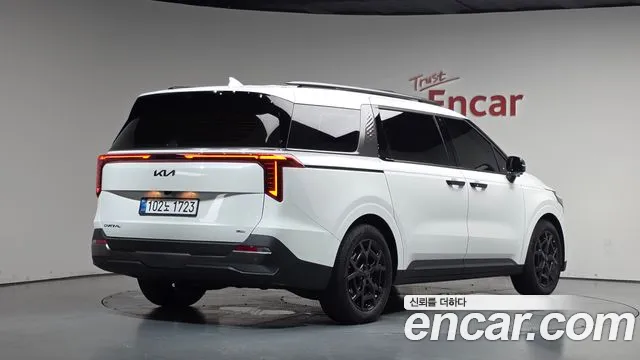 Kia Carnival 2025