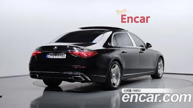 Mercedes-Benz S-Класс 2021