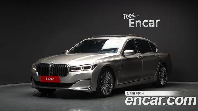 BMW 7 серии 2021