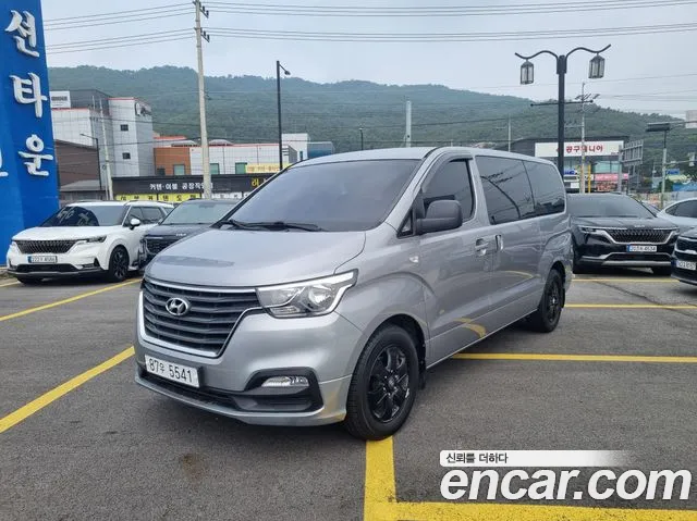 Hyundai Starex 2019