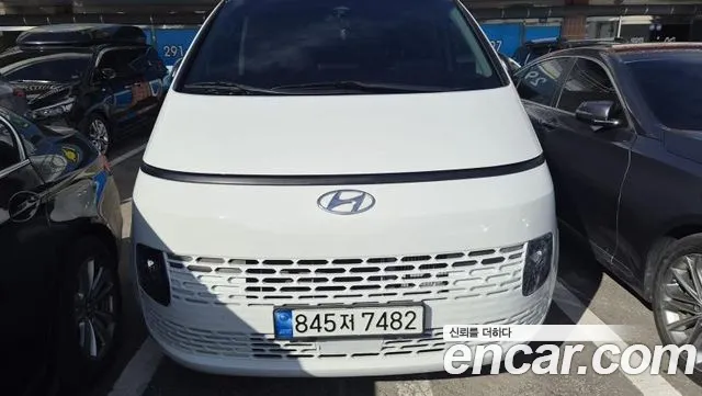 Hyundai Staria 2022