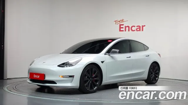 Tesla Model 3 2020