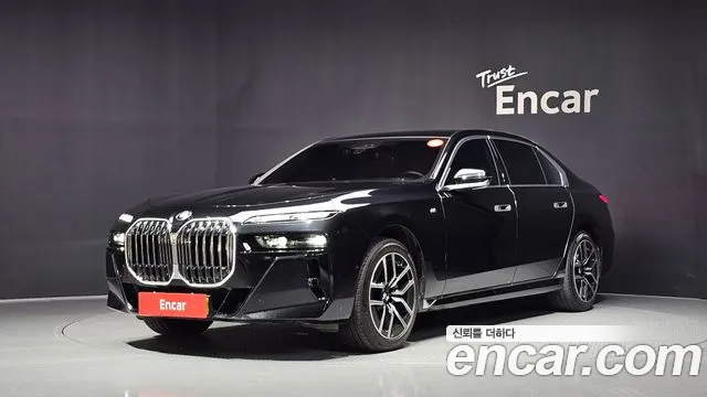 BMW 7 серии 2024