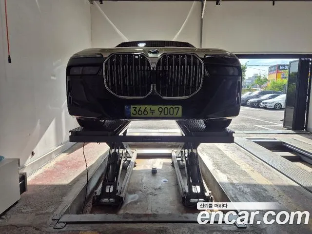 BMW 7 серии 2025
