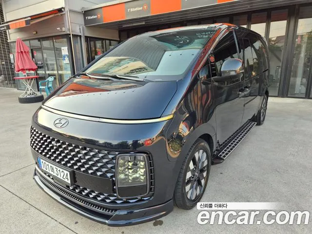 Hyundai Staria 2024