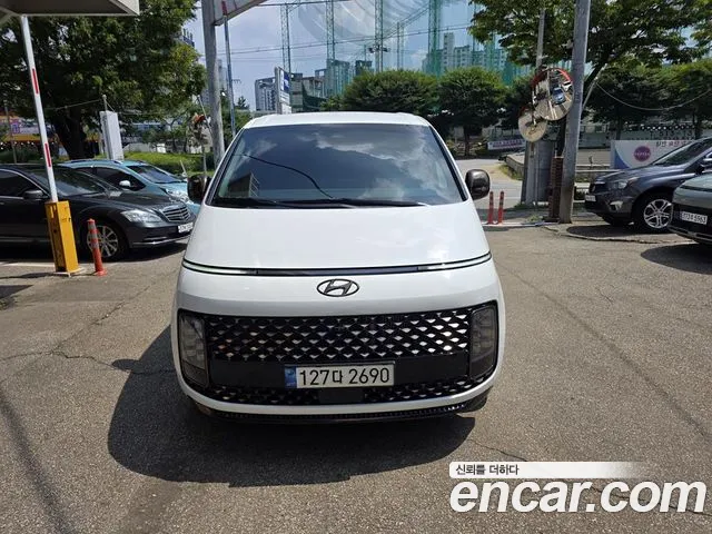 Hyundai Staria 2022