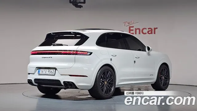 Porsche Cayenne 2025
