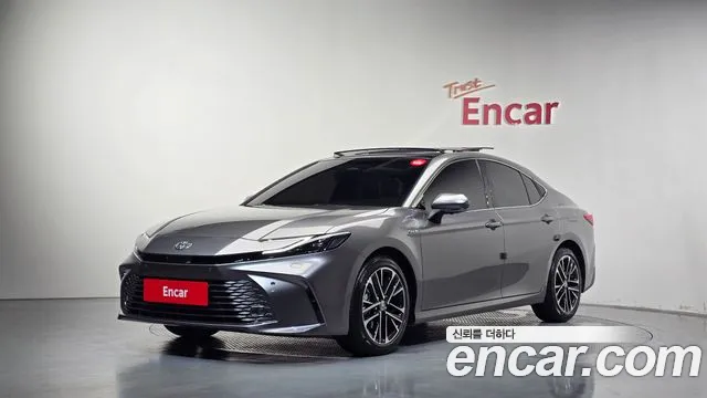 Toyota Camry 2025