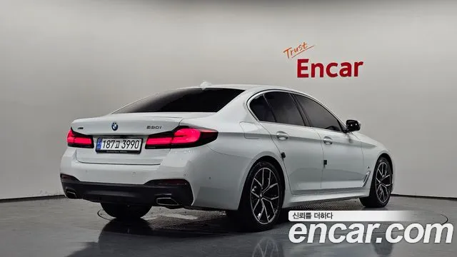 BMW 5 серии 2023