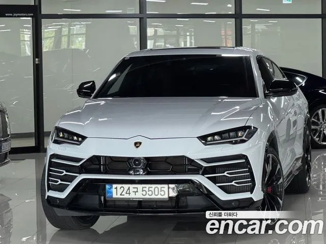 Lamborghini Urus 2021