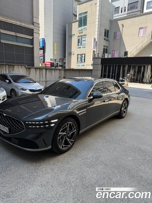 Genesis G90 2023