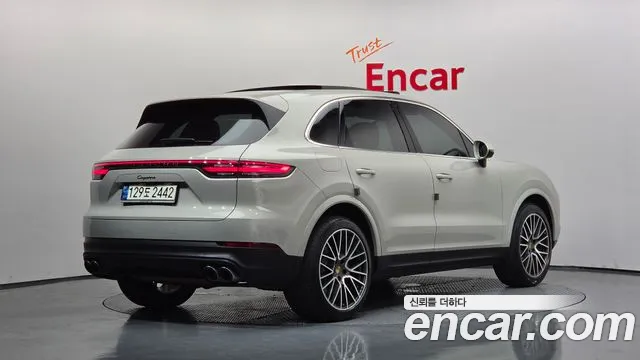 Porsche Cayenne 2021