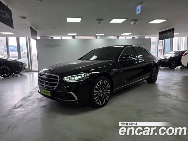 Mercedes-Benz S-Класс 2024