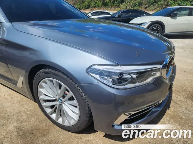 BMW 5 серии 2020