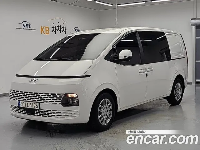 Hyundai Staria 2022